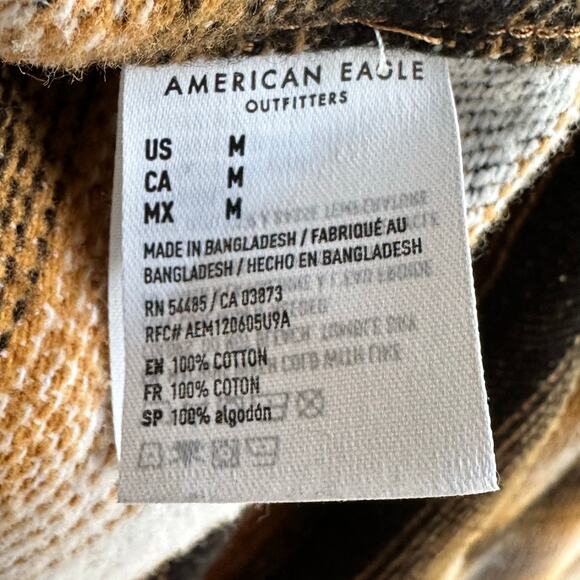 American Eagle Classic Fit Plaid Flannel Button Down Shirt - Picture 9 of 9